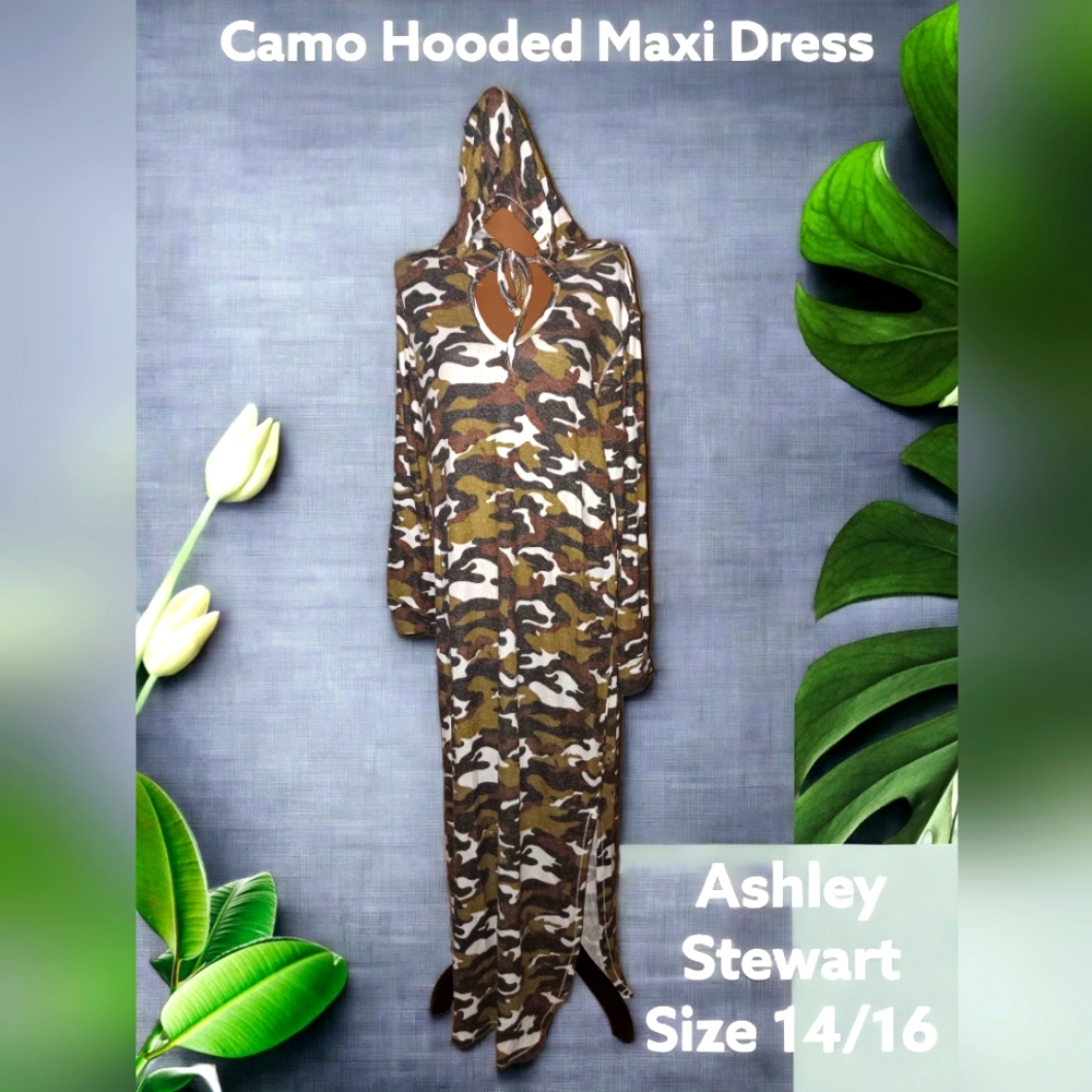 2/$50 Ashley Stewart Camo V-Neck Hooded Maxi Dress, Size 14/16